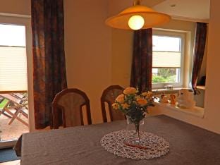 Ferienhauser am Teich, Zinnowitz Vacation rental in Zinnowitz