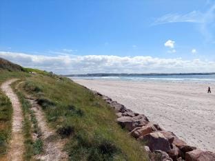 Holiday Home in Brittany with Sea Views Vacation rental in Cléder