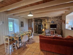 Charming Estate in Plougasnou near GR34 Trail Vacation rental in Plougasnou