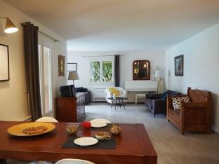 Holiday Home in Pertuis with Private Pool Vacation rental in Pertuis
