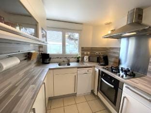 Pleasant holiday home, 200m from the beach, St. Pair-sur-Mer Vacation rental in Saint-Pair-sur-Mer