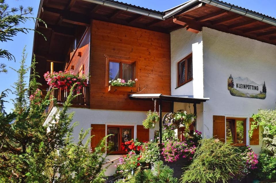 Apartment in Huttau near Ski Amade Slopes Apartment in Salzburgerland