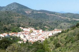 Pretty holiday home with garden and private pool, Gabian Vacation rental in Occitanie