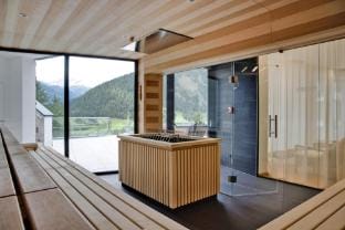 Apartment in Matrei with ski storage Apartment in Salzburgerland