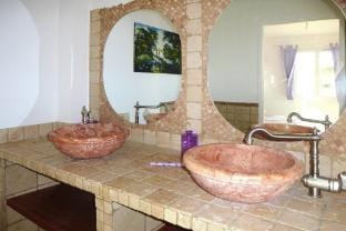 Premium villa with garden and pool, Lambesc Villa in Lambesc