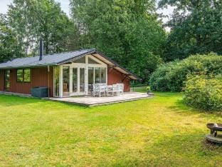 Tranquil Lakeside Retreat in Ry-By Traum Vacation rental in Central Denmark Region