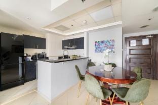 Silkhaus Modern 1BDR near Almas | East Lake Apartment in Dubai