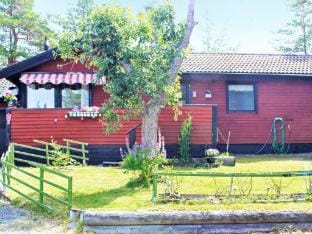 Scenic Lakeside Cottage-By Traum Vacation rental in Västra Götaland County