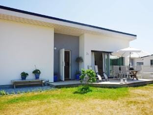 Modern Beach Cottage in Tofta, Gotland Vacation rental in Gotland County, Sweden