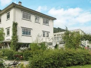 person holiday home in Syvde Vacation rental in Vestland