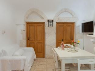 Trulli in Itria Valley with Infinity Pool Vacation rental in Province of Taranto
