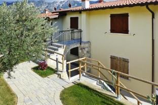 Apartment in Tignale with Lake Garda Views Apartment in Tignale