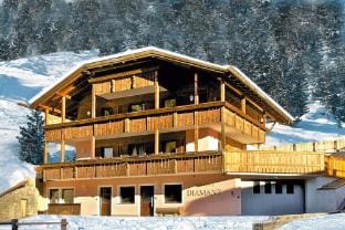 Apartment in Val Gardena near Ski Slopes Apartment in Santa Cristina Gherdëina