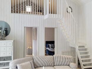 person holiday home in ELLOS-By Traum Vacation rental in Västra Götaland County