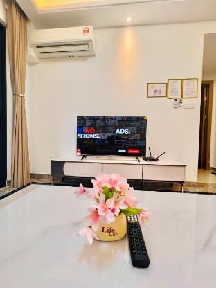 Oceanfront 2 Bedroom at R&F Apartment in Johor Bahru
