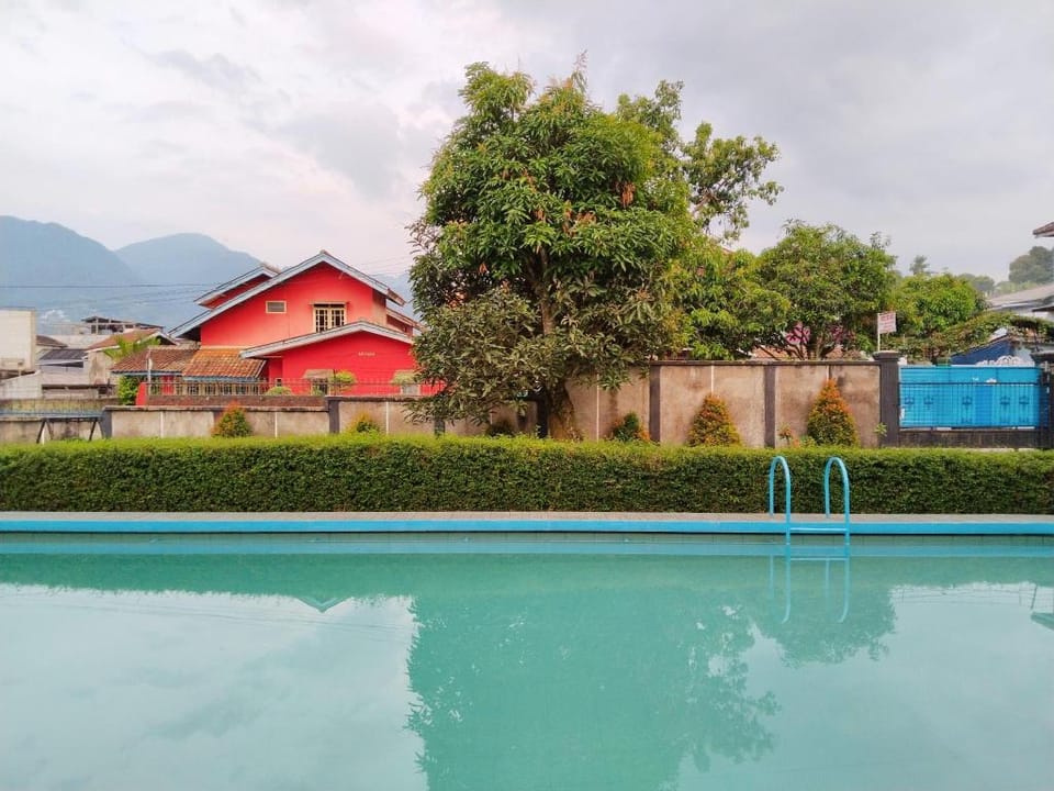 Villa Estria Hotel in Cisarua