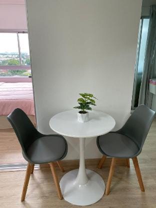Cosy Deluxe 2 minutes from ISB Apartment in Bangkok
