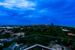 C-D 14 Scenic and Cozy Tambuli Beach Staycation Apartment in Lapu-Lapu City