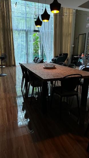 Villa with Private Pool & Jacuzzi 20pax, Netflix Villa in Selangor, Malaysia