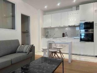 Luxury Appartment, Champs Elysées, Neuf ! Apartment in Paris