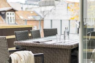 High-Street Mansion in Aarhus Apartment in Aarhus