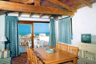 Apartment with private pool in Residence Sea Villas, Stintino Apartment in Punta de su Torrione