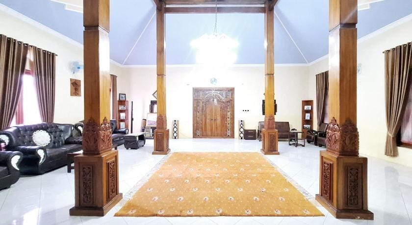 Joglo Dhepis Syariah Borobudur Magelang RedPartner Hotel in Special Region of Yogyakarta
