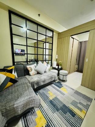 BREEZE RESIDENCES PASAY NEAR AIRPORT MOA & PICC  Vacation rental in Pasay
