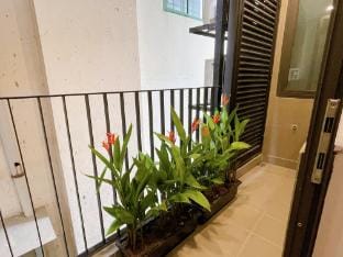 Modern Apt -Greenview -Projector -Spaci & Park-2BR Apartment in Hanoi