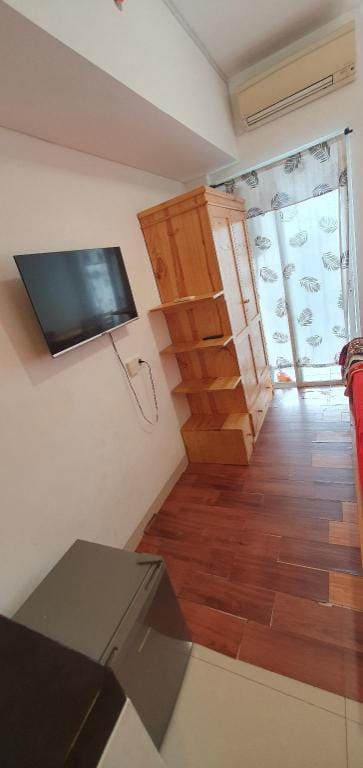 Serpong Garden Apartment By TIM Free WiFi &NetFLix Hotel in West Java