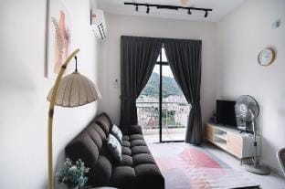 NEW The Sun 3BR 10pax Queensbay Vacation rental in Bayan Lepas