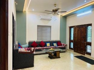 Laxmi villa: A cozy gate away experience” Vacation rental in Gujarat