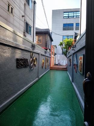 HongdaeAirportExpressyard2f弘大独栋二楼机场地铁直达3分钟步行地铁站 Vacation rental in Seoul