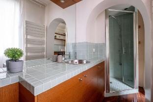 Luxueux Loft aux pieds des Champs-Élysées Apartment in Paris