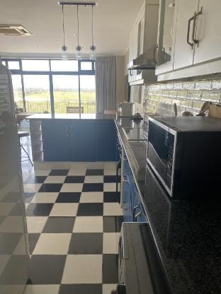 Promenade Views 11B Point Bastille Apartment in Durban
