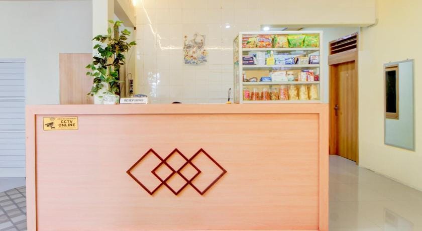 Hotel O Alun-Alun Purwokerto Near Gor Satria Purwokerto Formerly Guest House Blessing Hotel in Indonesia