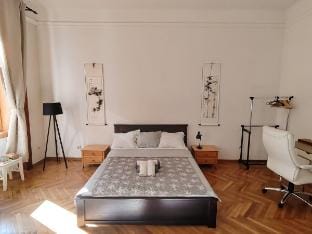Republic Square Apt - Knez Mihailova Apartment in Belgrade