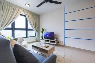Comfy | Spacious | Velocity | LRT MRT | 3B2B 8 pax Apartment in Federal Territory of Kuala Lumpur