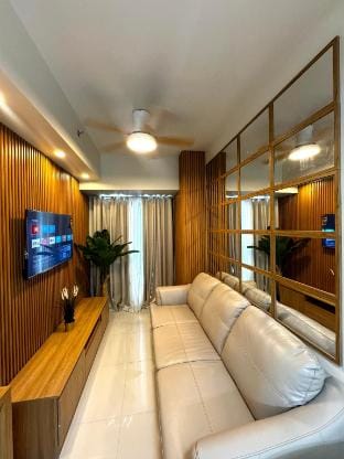 Shore 3 katkat staycation Apartment in Pasay