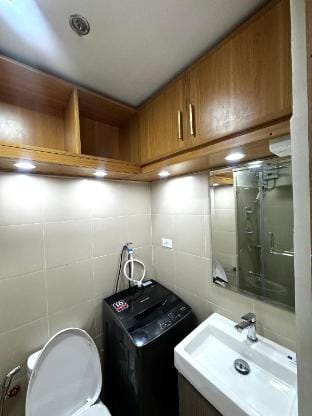 Shore 3 katkat staycation Apartment in Pasay