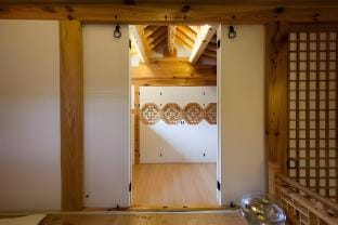Korean traditional house(Hanok) built by masters Vacation rental in Seoul