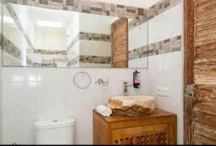 Catta Seminyak 4min to the beach Villa in Kuta