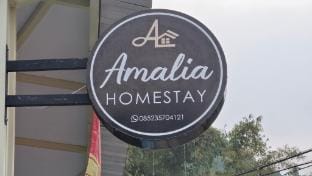 Amalia Homestay Bromo kapasitas 12 pax Villa in East Java