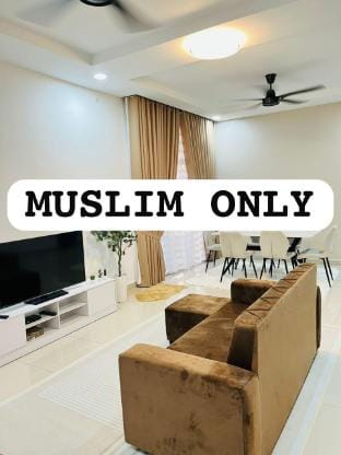 Khasif Amani Homestay [Parit Buntar] Vacation rental in Kedah