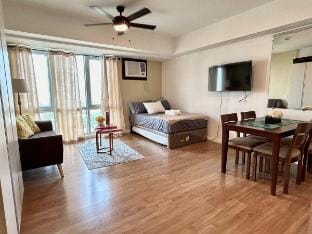 Minimalist Condo Unit in Abreeza Place 17th floor Apartment in Davao City