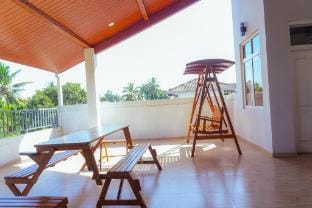 Spacious Eco House Colombo with 5Beds & Kitchen  Villa in Western Province
