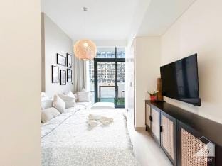 Meydan Bliss:Luxurious Studio with Private Balcony Vacation rental in Dubai