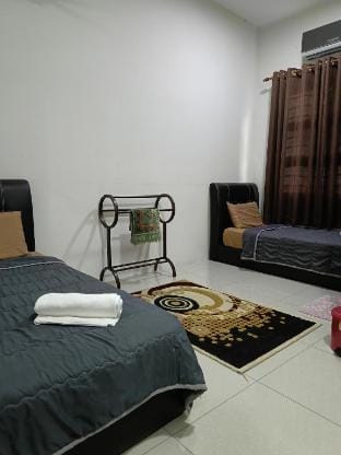 KLIA Airport Homestay 9 Vacation rental in Negeri Sembilan, Malaysia