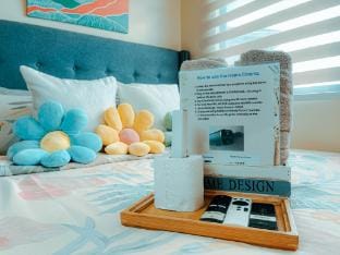 CozyCrib 100"HomeCinema Netflix Free Parking Apartment in Tagaytay