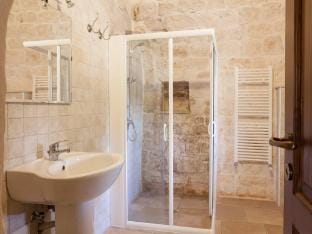 Trullo in Locorotondo with Underground Pool Vacation rental in Province of Taranto